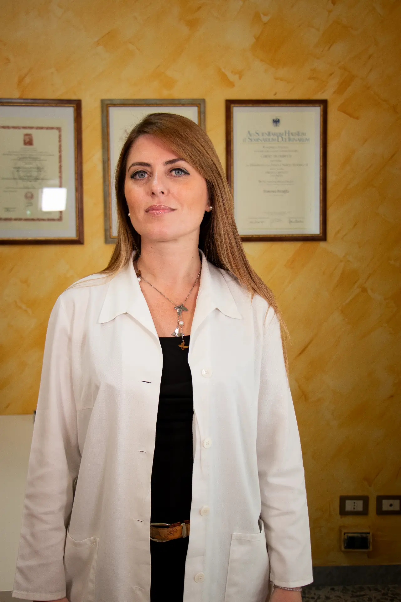 La Dott.ssa Francesca Petraglia nel suo studio